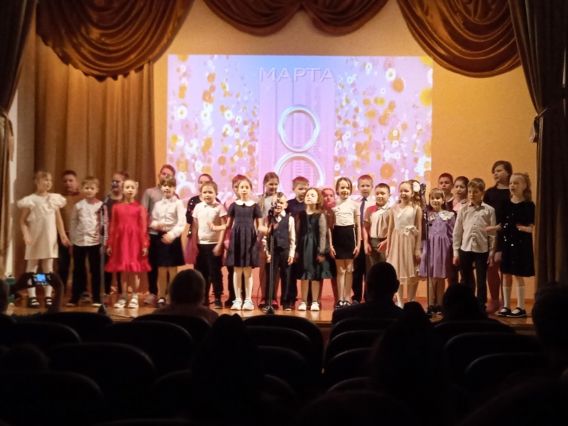 Праздничный концерт.
